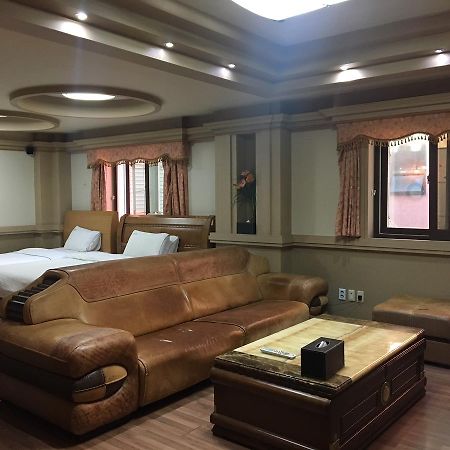 Nobless Hotel Gwangju Metropolitan City Dış mekan fotoğraf