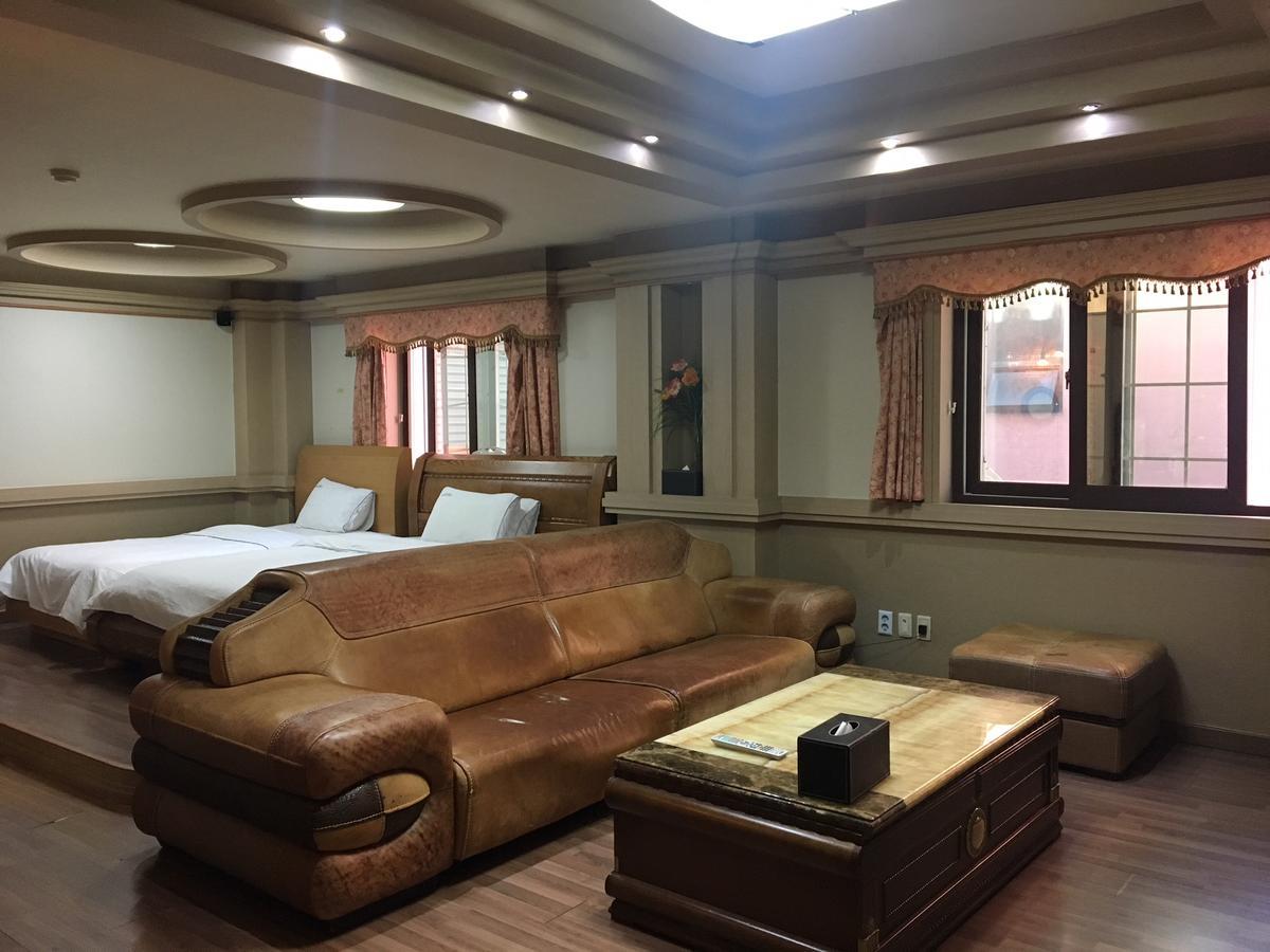 Nobless Hotel Gwangju Metropolitan City Dış mekan fotoğraf