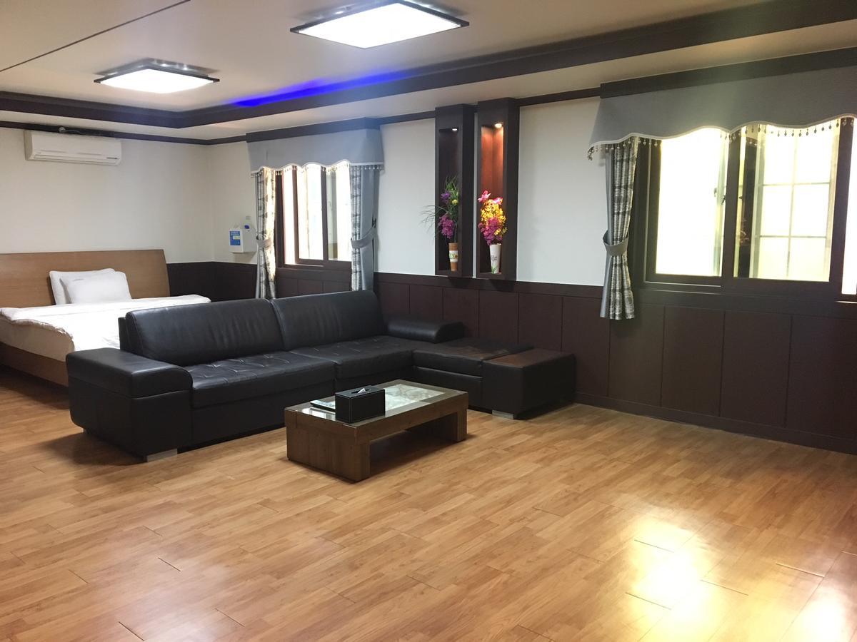 Nobless Hotel Gwangju Metropolitan City Dış mekan fotoğraf