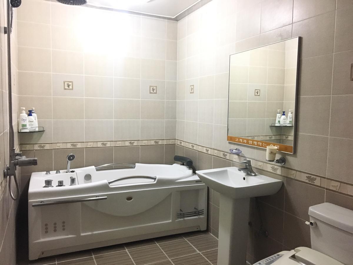 Nobless Hotel Gwangju Metropolitan City Dış mekan fotoğraf